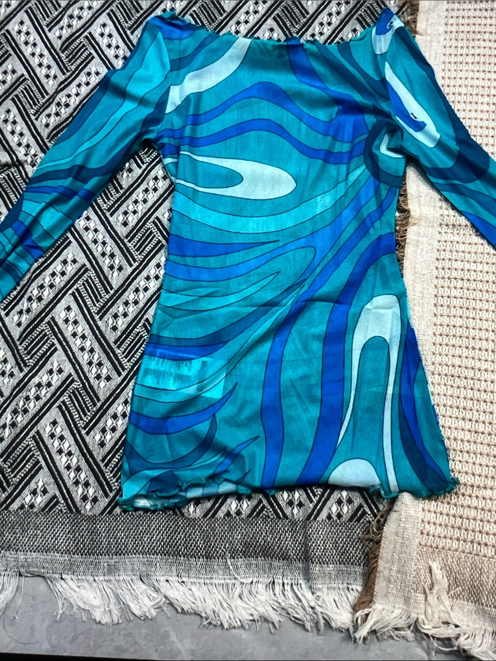 Emilio Pucci Turquoise and Teal Swirl Long Sleeve Top Size S - Picture 9 of 9